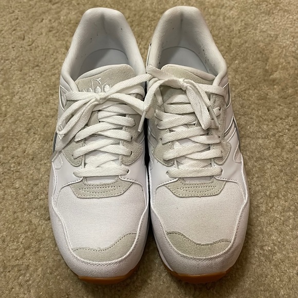 Diadora N9002 Suede Sneakers Size 9 Color White Cream - Picture 1 of 11